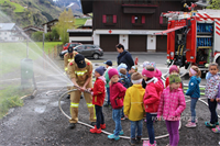 Kindergarten+Rauris+-+Besuch+bei+der+Feuerwehr+%5b008%5d