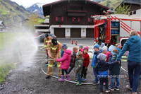 Kindergarten+Rauris+-+Besuch+bei+der+Feuerwehr+%5b007%5d