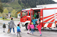 Kindergarten+Rauris+-+Besuch+bei+der+Feuerwehr+%5b013%5d